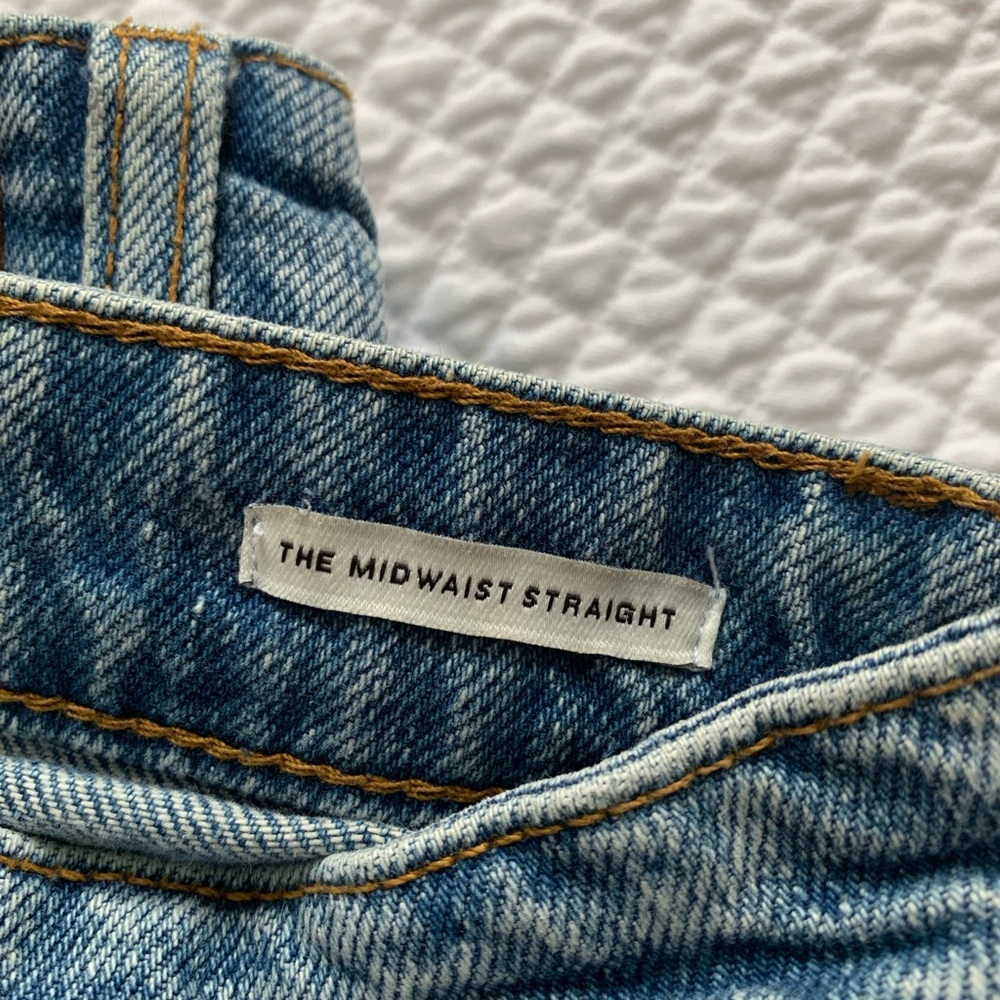 Zara “the midwaist straight” Jean
Never worn - without tags - Picture 4 of 5